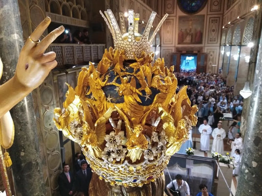 La Corona Sacra più preziosa al mondo viene da Milano ed abita in Sicilia.