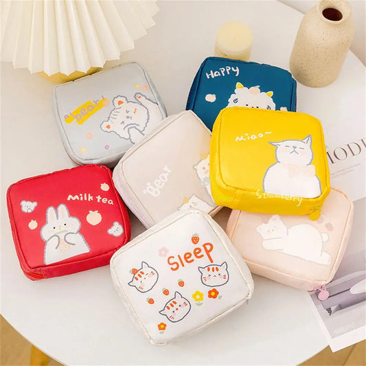 Simpatico astuccio igienico per assorbenti donna, make-up, caricabatterie, airpods.