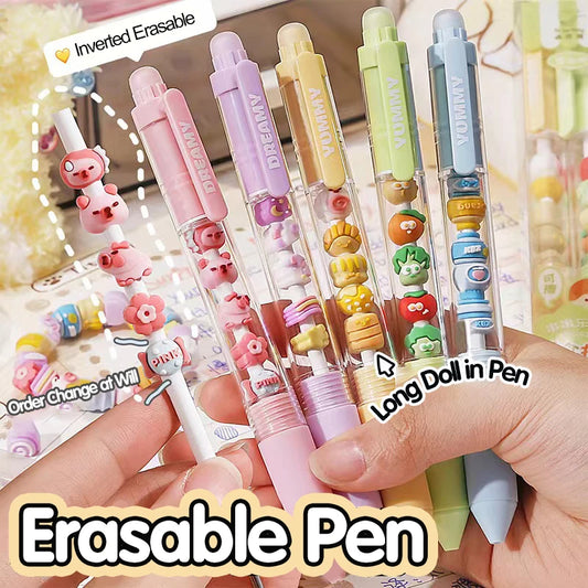 Penne a punta retrattile, cancellabili. Contengono dei piccoli charms con cui creare dei braccialetti, portachiavi. Disponibili in tre colori, inchiostro gel blu a rapida asciugatura.